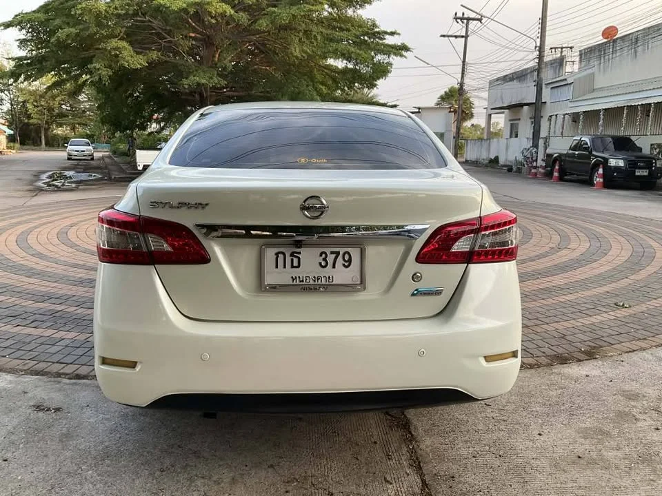 2013 Nissan Sylphy III (B17) 2