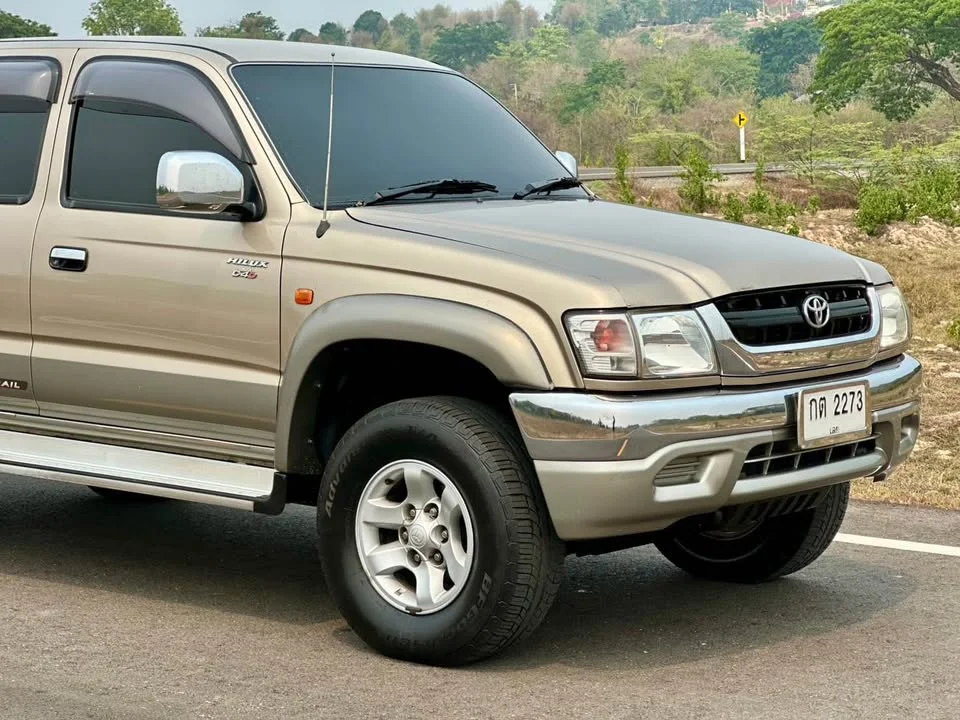 2003 Toyota Hilux Tiger VI 3