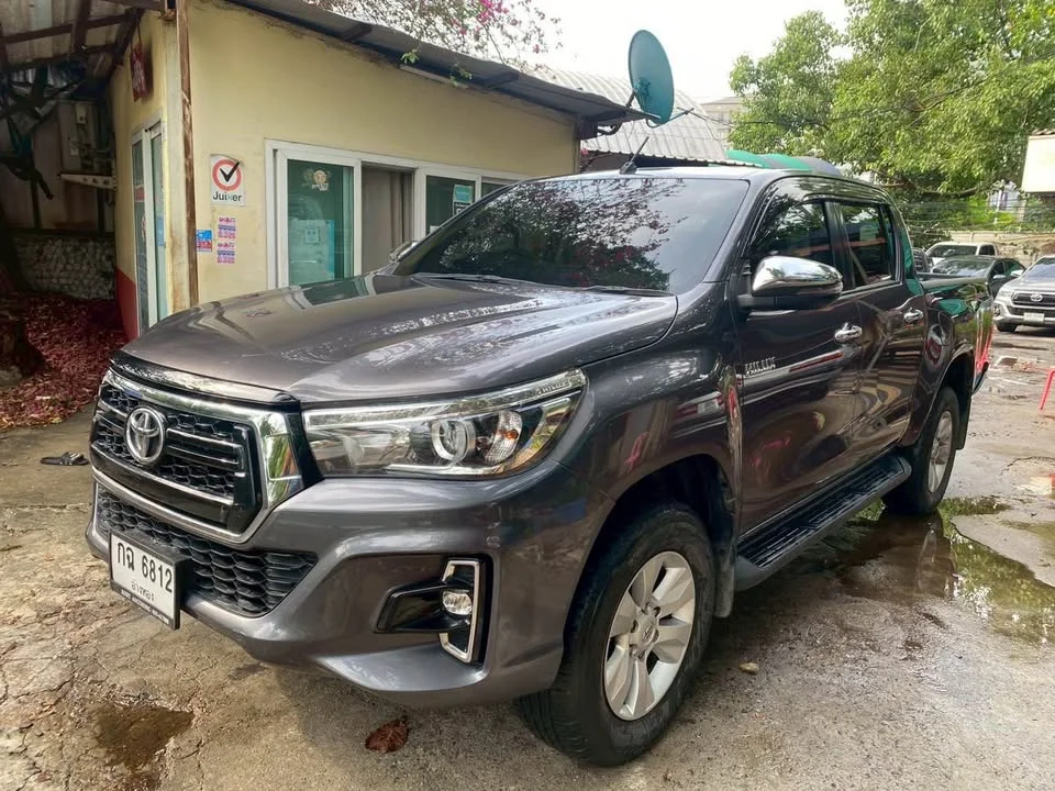 2020 Toyota Hilux VIII 3