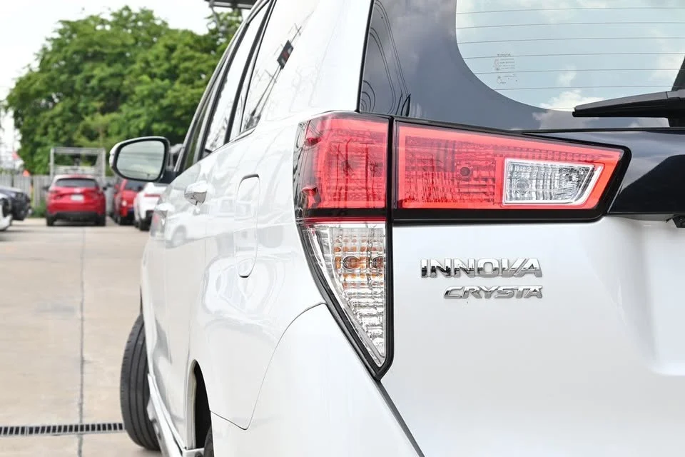 2022 Toyota Innova II 2