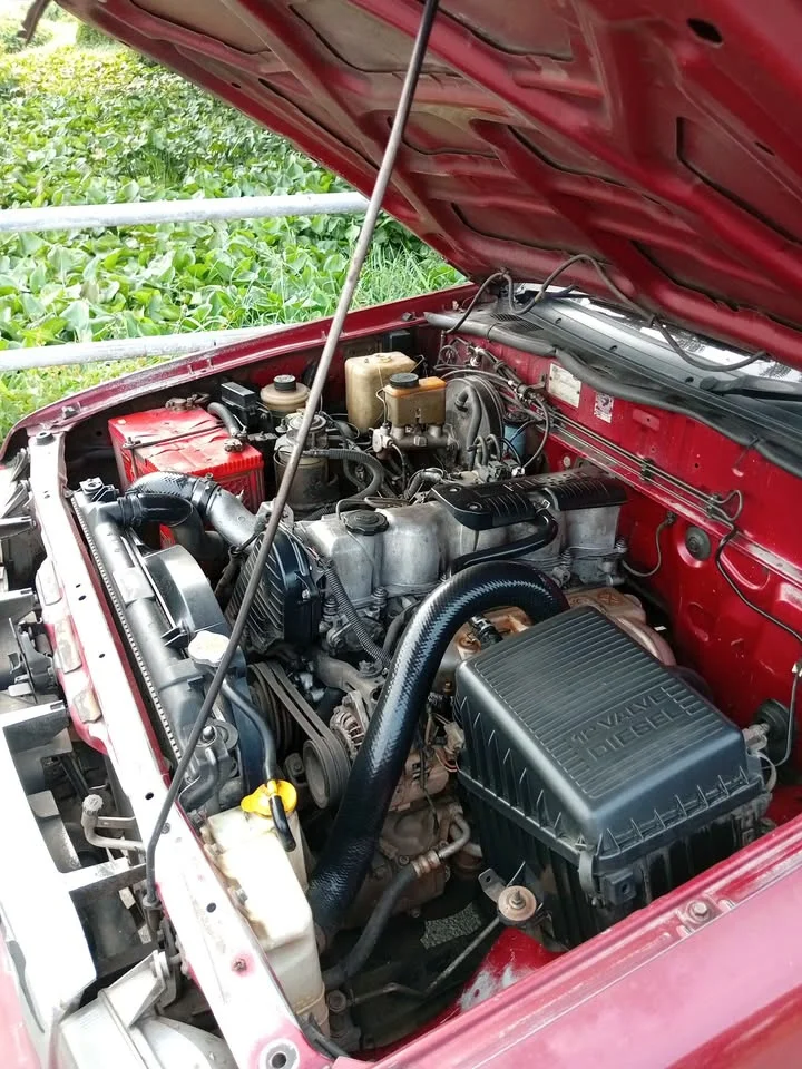 2001 Mazda 2500 Fighter V 2
