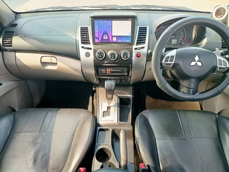 2013 Mitsubishi Pajero Sport II 3