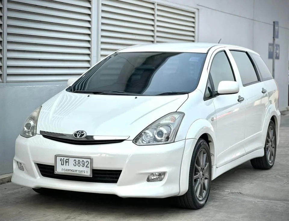 2008 Toyota Wish I 2