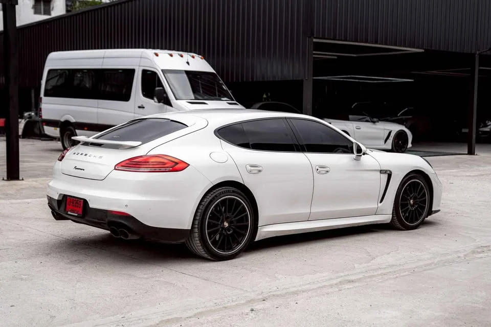 2012 Porsche Panamera I 2
