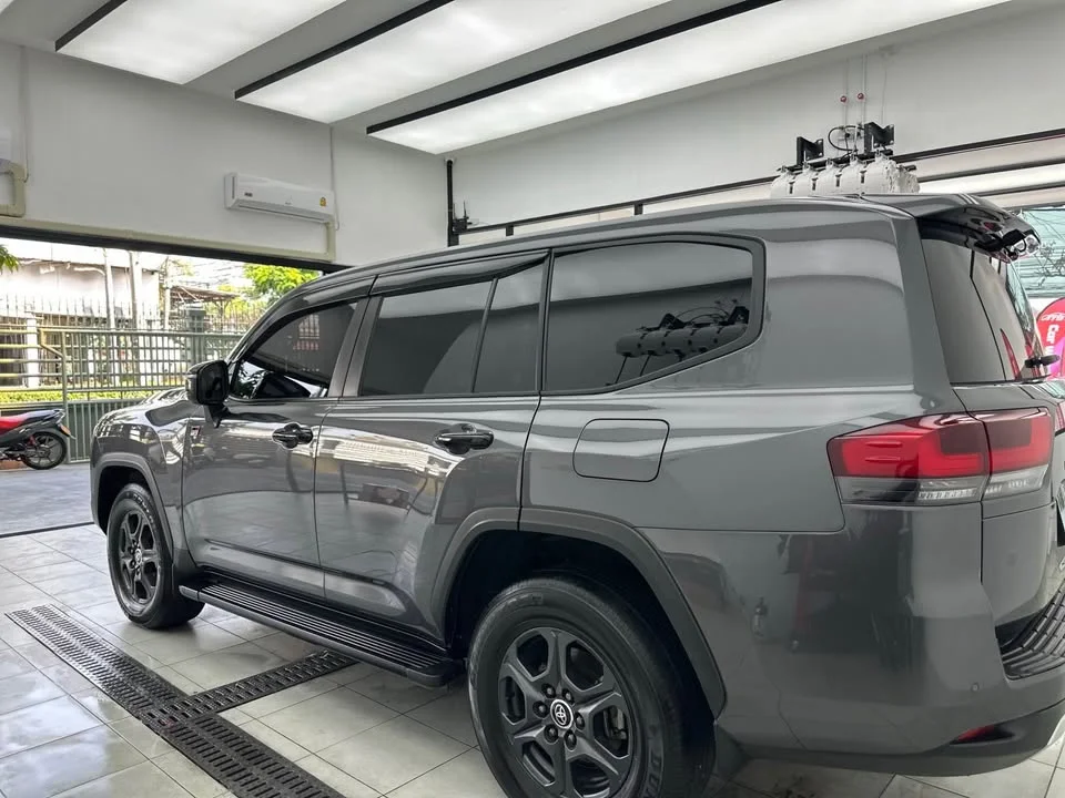 2025 Toyota Land Cruiser J300 3