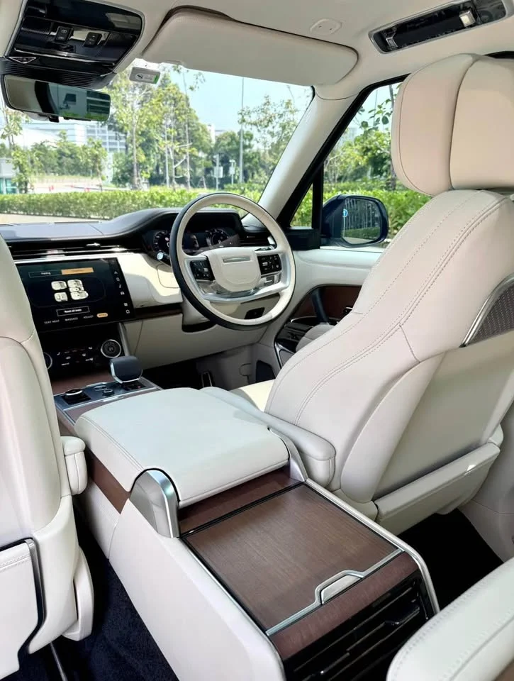2023 Land Rover Range Rover V 2