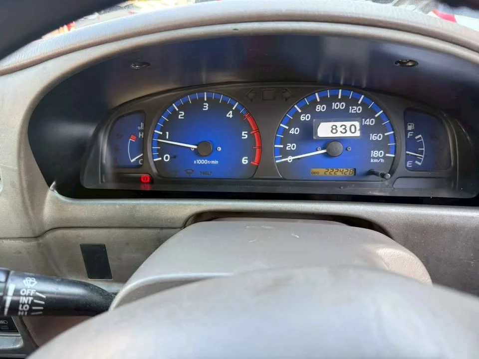 2004 Toyota Hilux Tiger VI 2