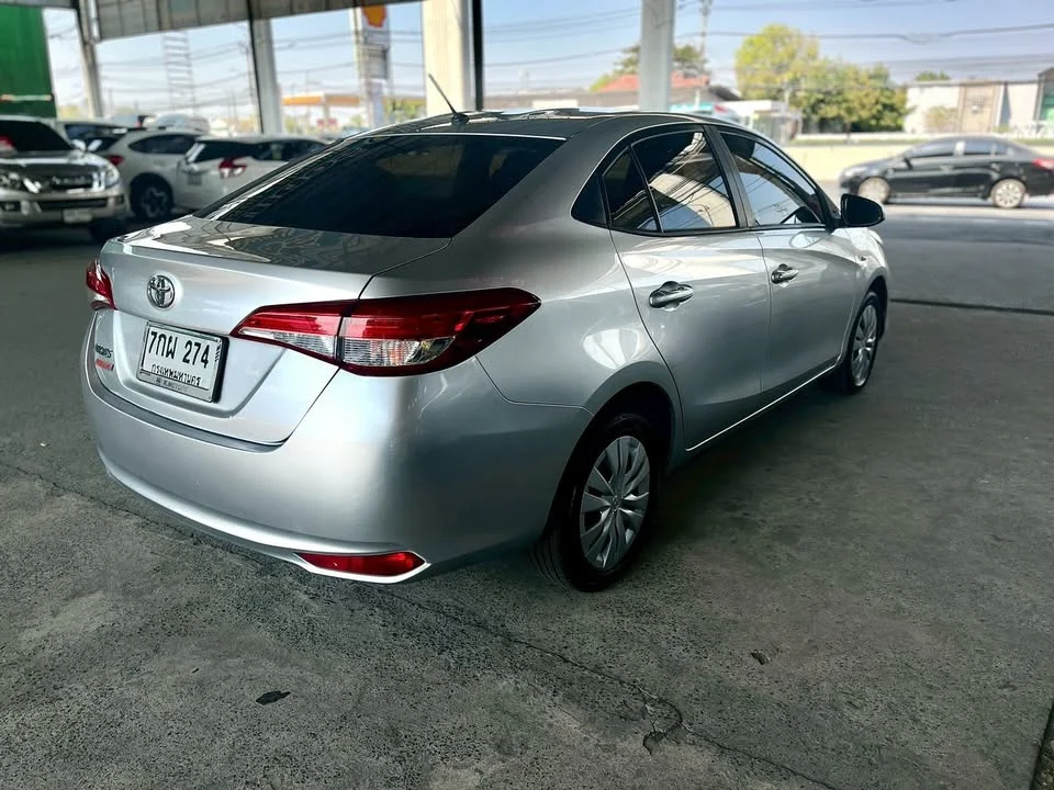 2018 Toyota Yaris ATIV III 2