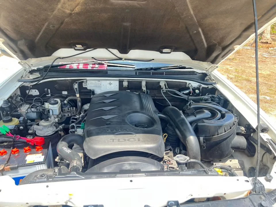 2011 Ford Everest I 2