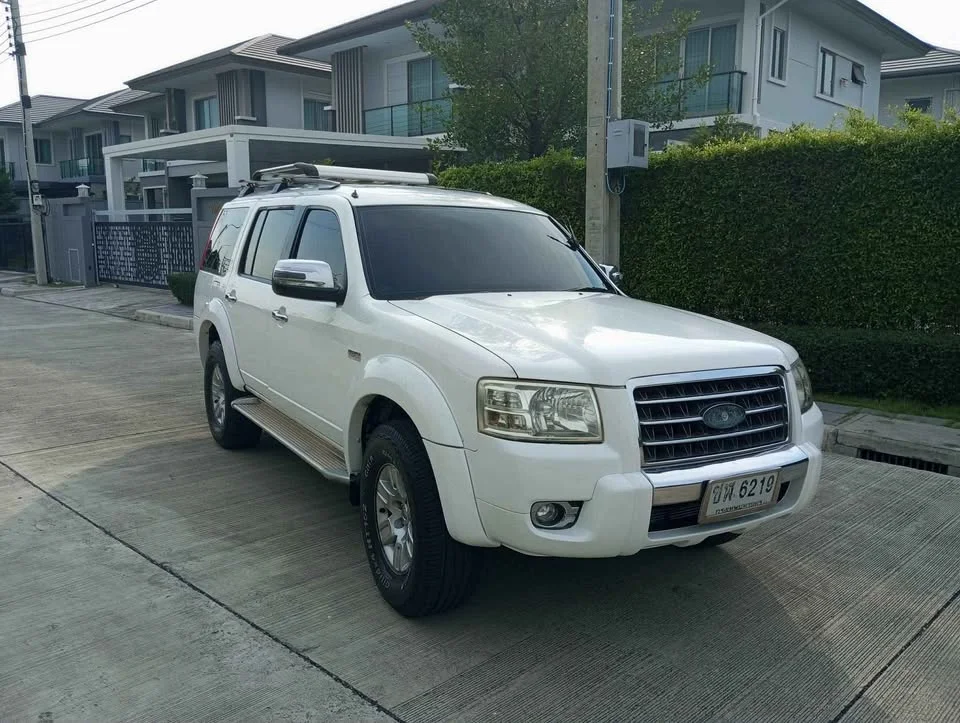 2007 Ford Everest I 3