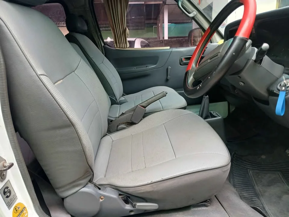 1997 Toyota Commuter IV (H100) 3