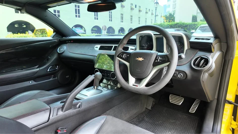 2019 Chevrolet Camaro V 2