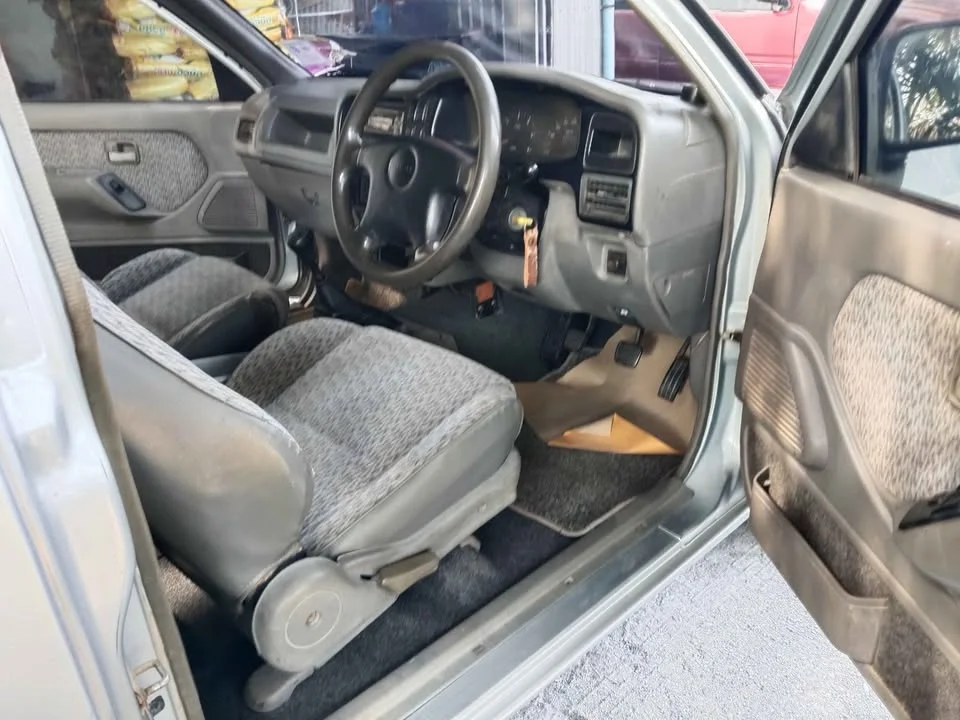 1997 Isuzu Faster Dragon Eyes III 3