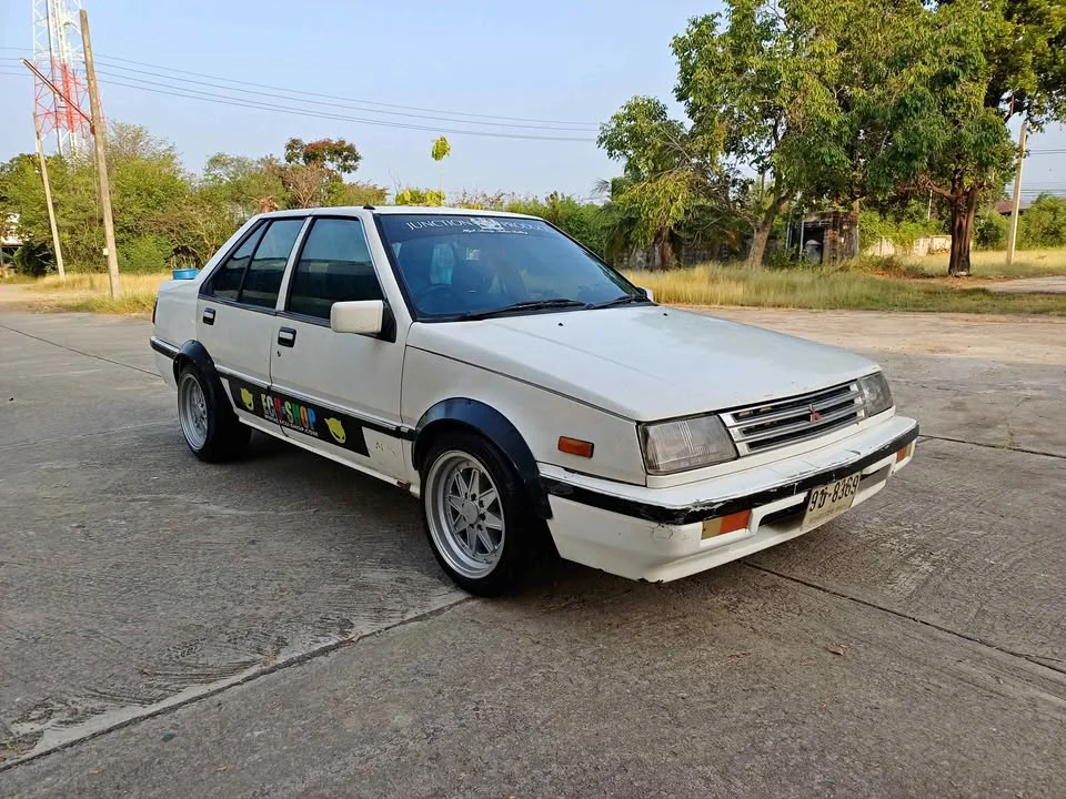 1990 Mitsubishi Lancer Champ IV 2