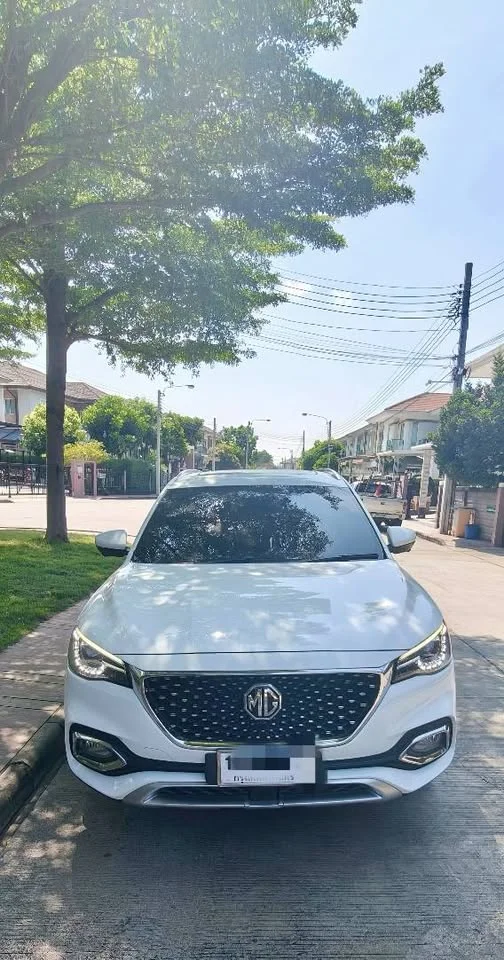 2021 MG HS 3