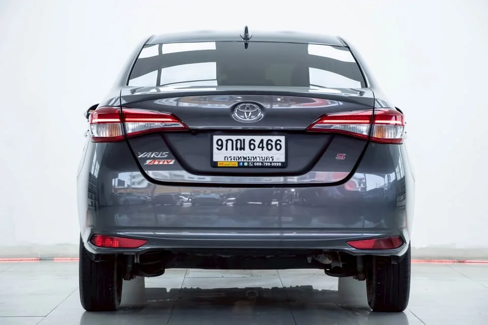 2019 Toyota Yaris ATIV III 2