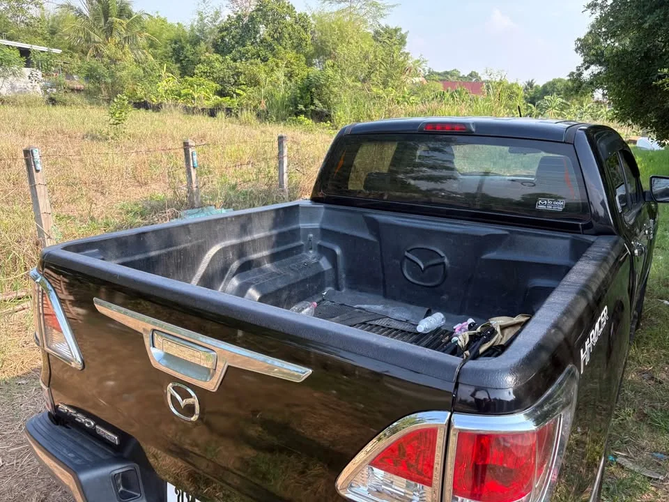 2013 Mazda BT-Series II 3