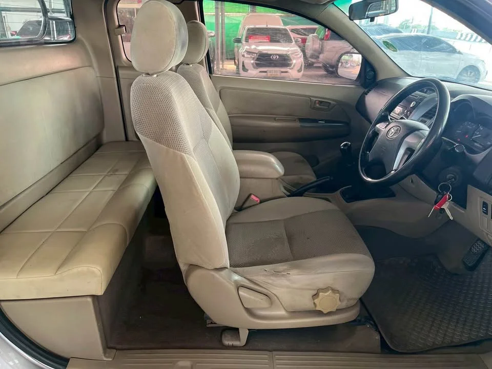 2015 Toyota Hilux VII 2