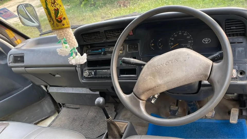 1996 Toyota Commuter IV (H100) 3