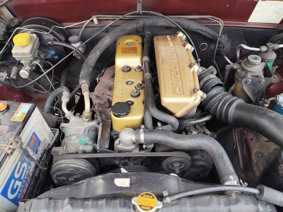 1993 Isuzu TFR III 3