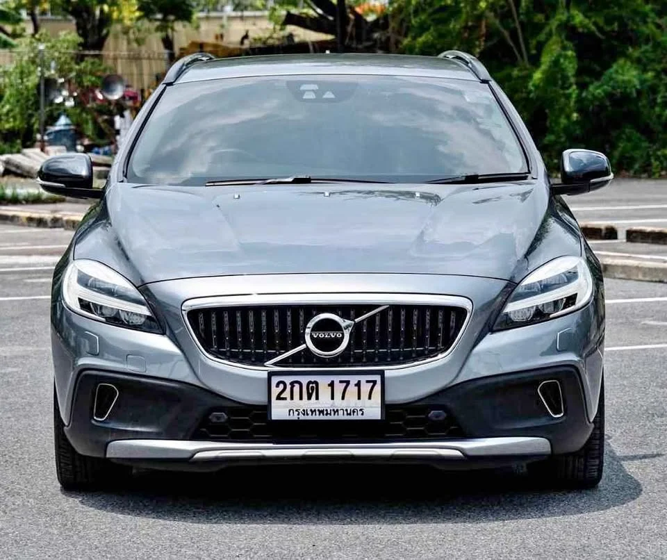 2017 Volvo V40 II 2