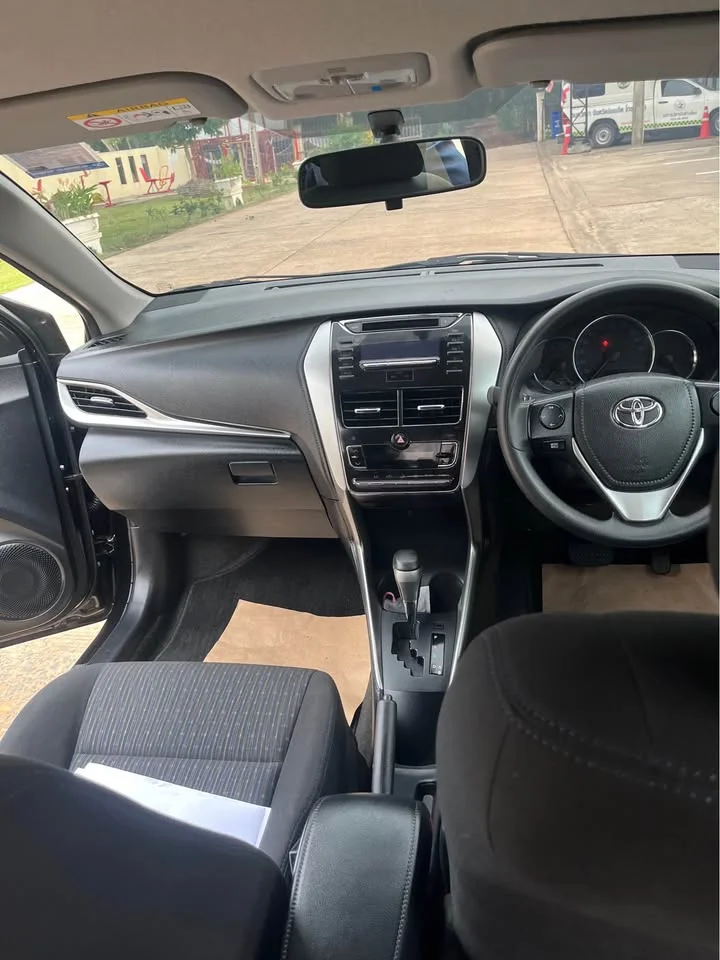 2019 Toyota Yaris ATIV III 2