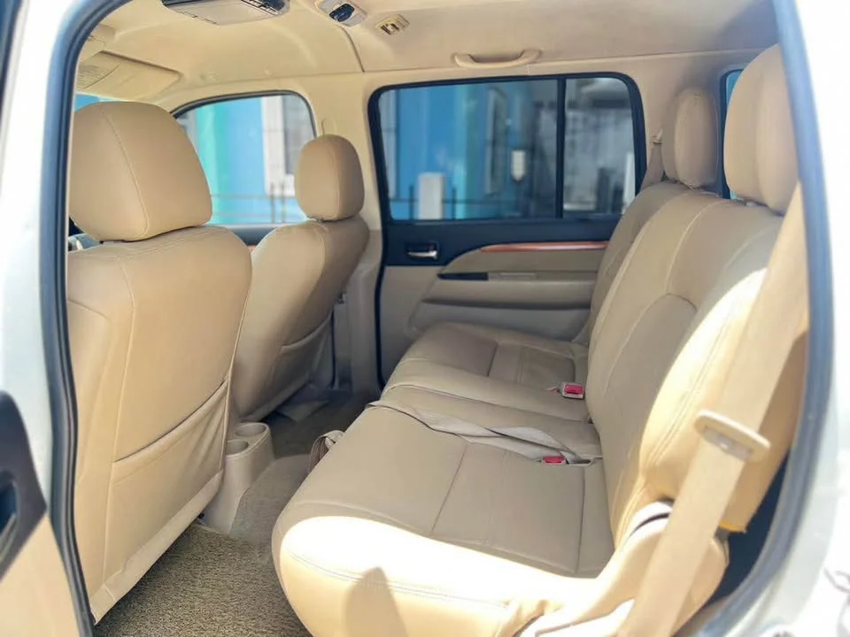 2011 Ford Everest I 2