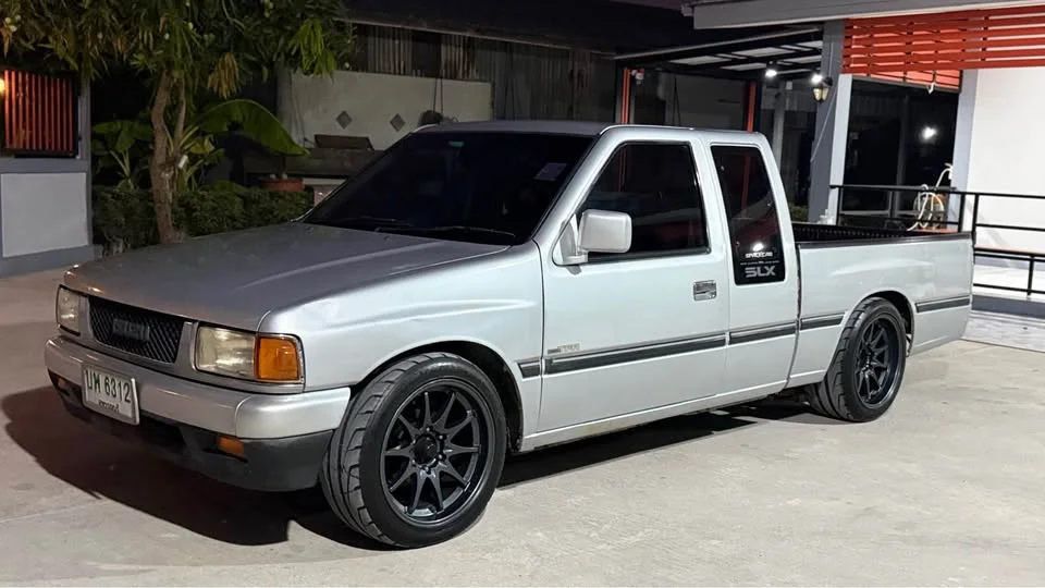 1994 Isuzu TFR III 3