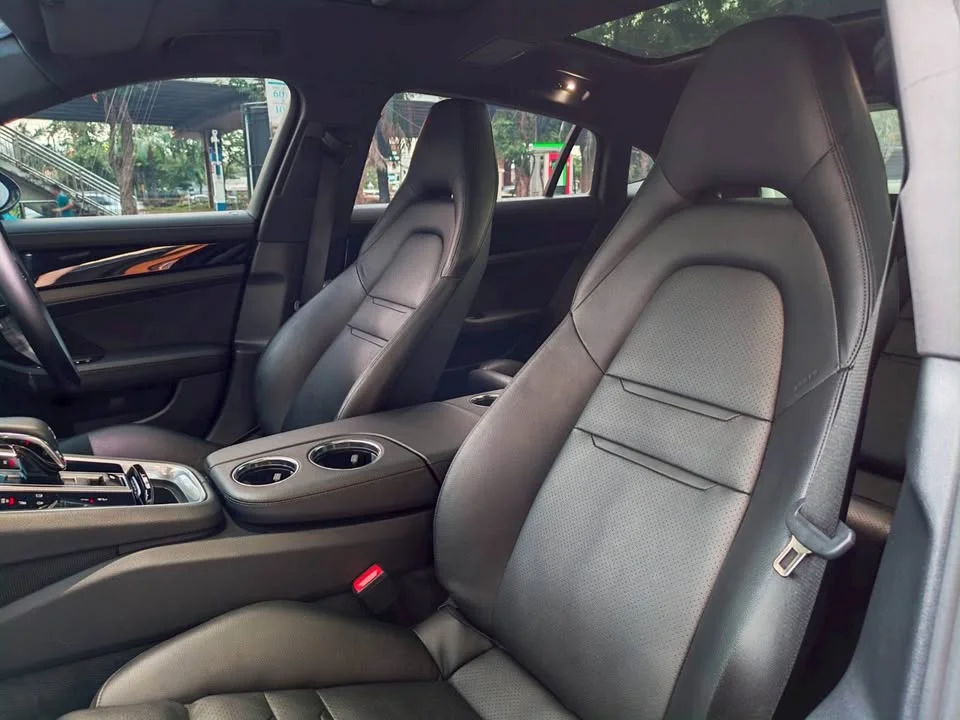 2019 Porsche Panamera II 3