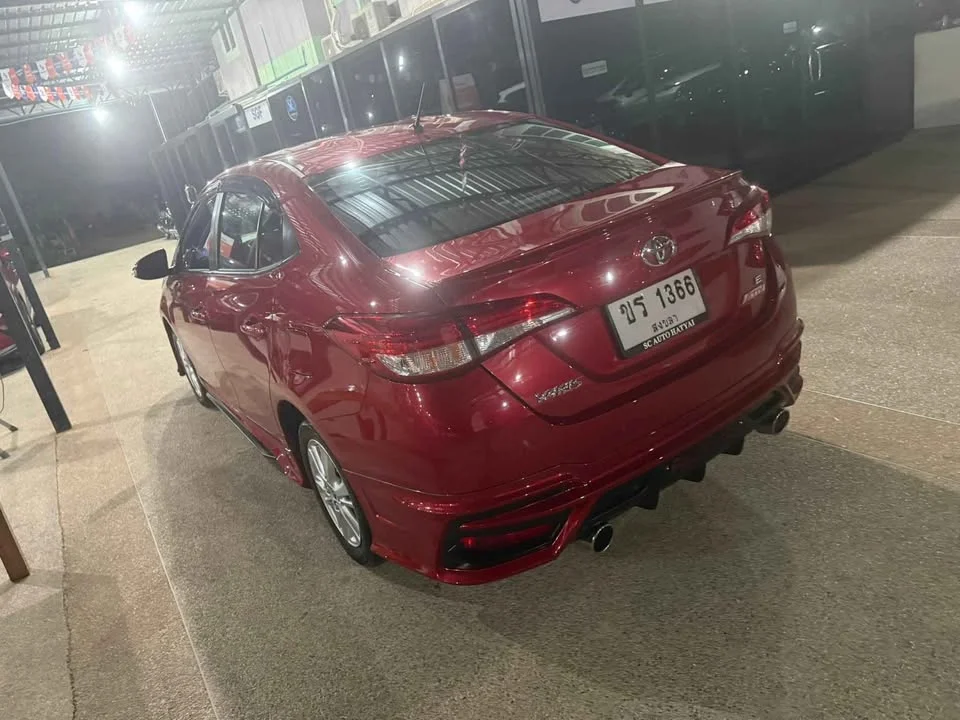 2018 Toyota Yaris ATIV III 3