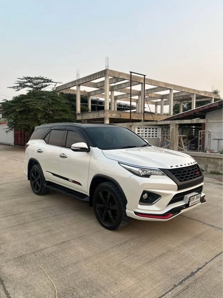 2016 Toyota Fortuner II 2