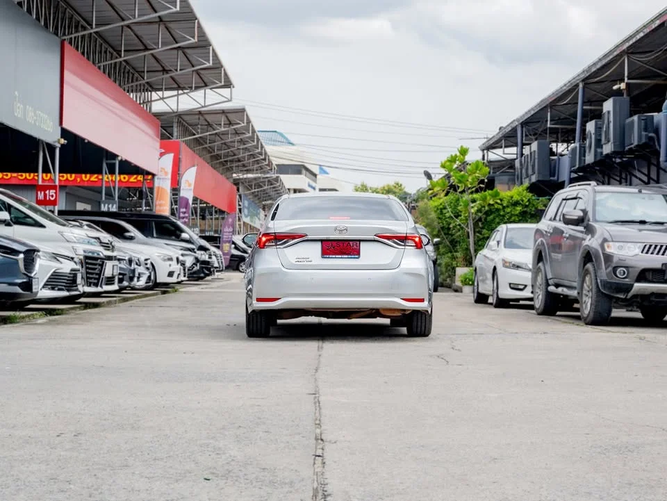 2019 Toyota Corolla Altis XII (E210) 3