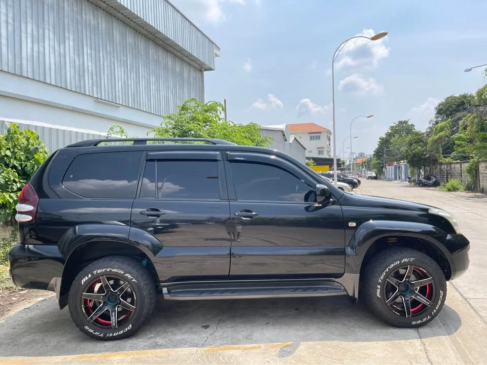 2004 Toyota Land Cruiser Prado J120 2