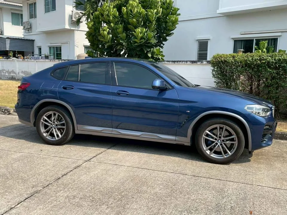 2022 BMW X4 G02 3