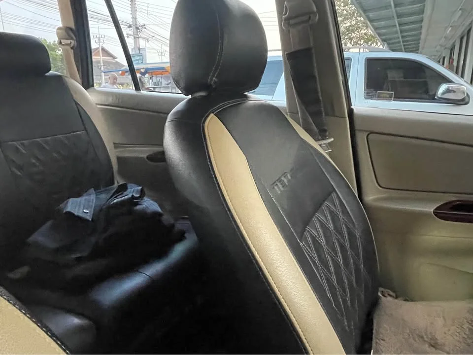 2013 Toyota Innova I 3