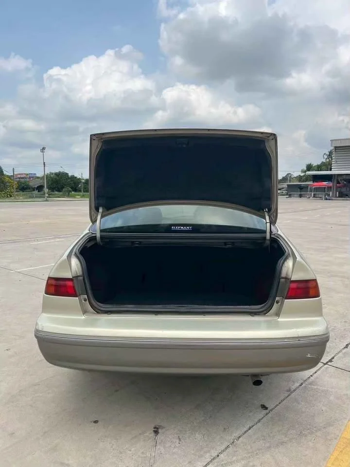 1999 Toyota Camry IV (XV20) 3