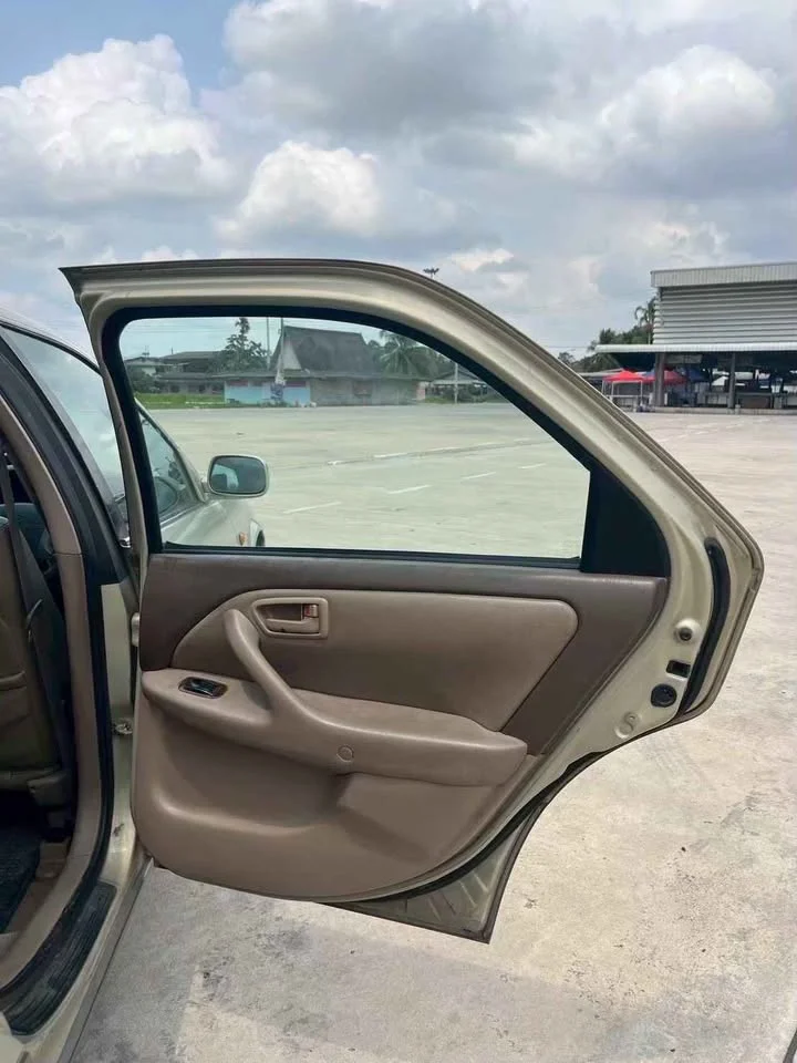 1999 Toyota Camry IV (XV20) 3