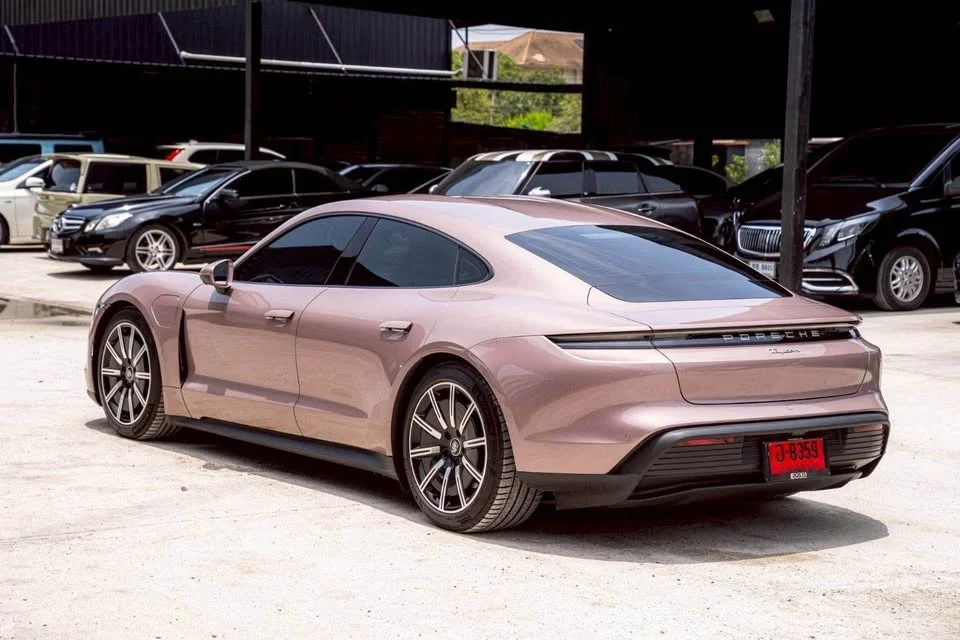 2021 Porsche Taycan 9J1 3