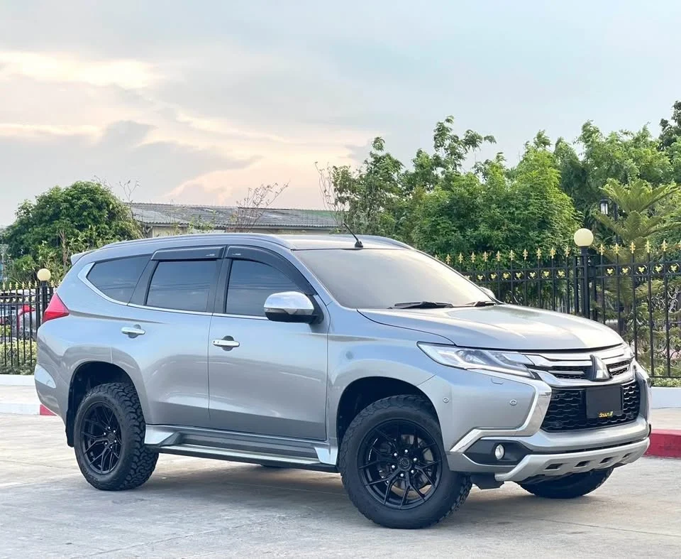 2017 Mitsubishi Pajero Sport III 2