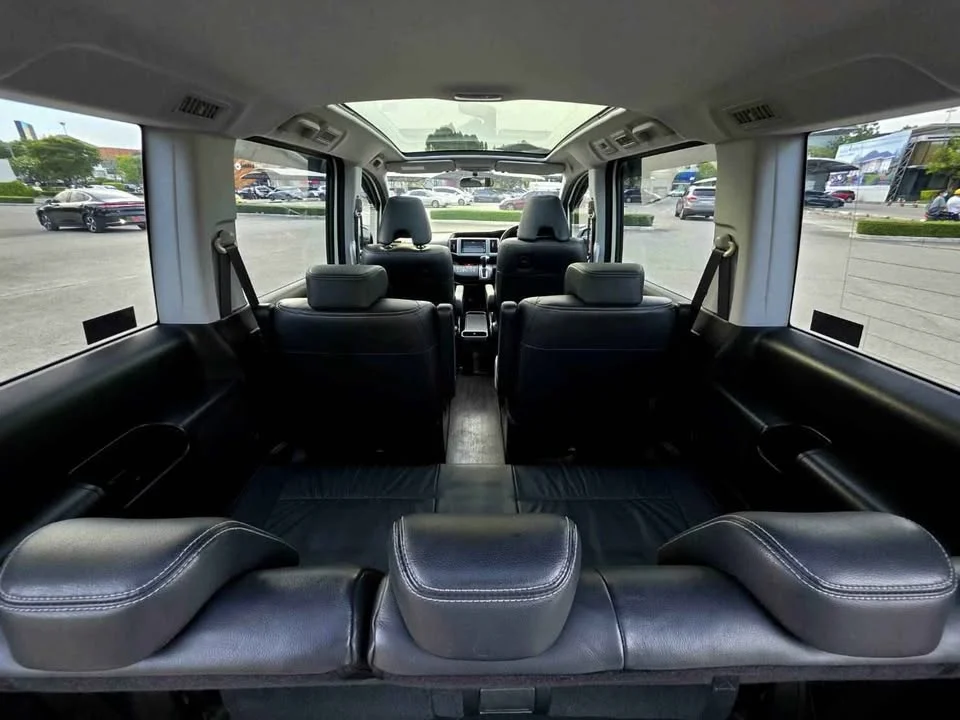 2014 Honda Stepwgn IV 2