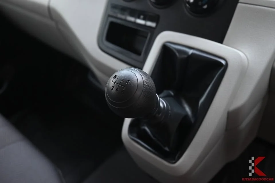 2022 Toyota HiAce VI (H300) 2