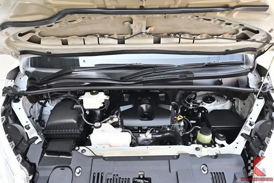 2022 Toyota HiAce VI (H300) 3