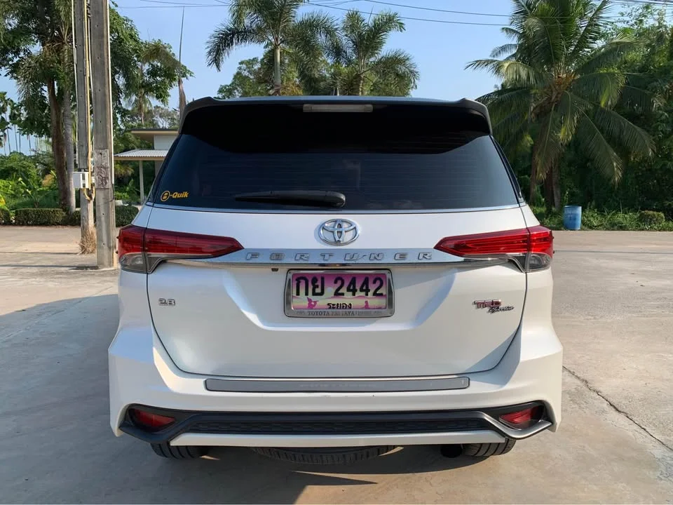 2016 Toyota Fortuner II 3