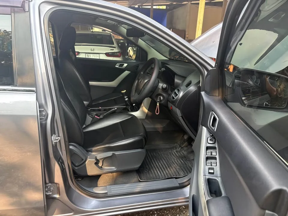 2013 Mazda BT-Series II 2