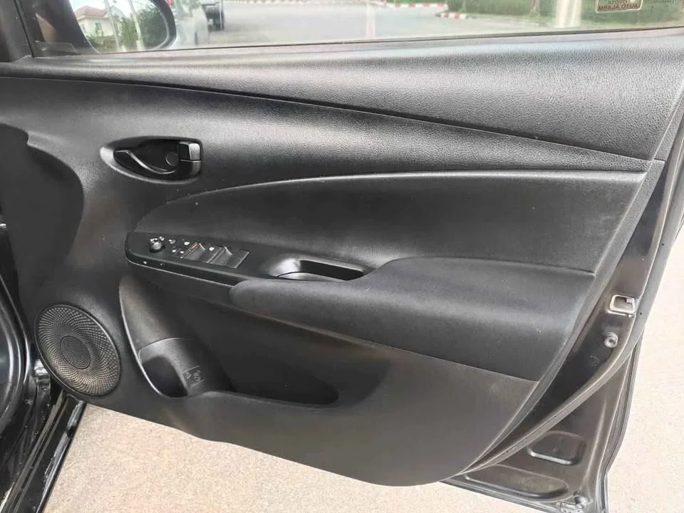 2018 Toyota Yaris ATIV III 2