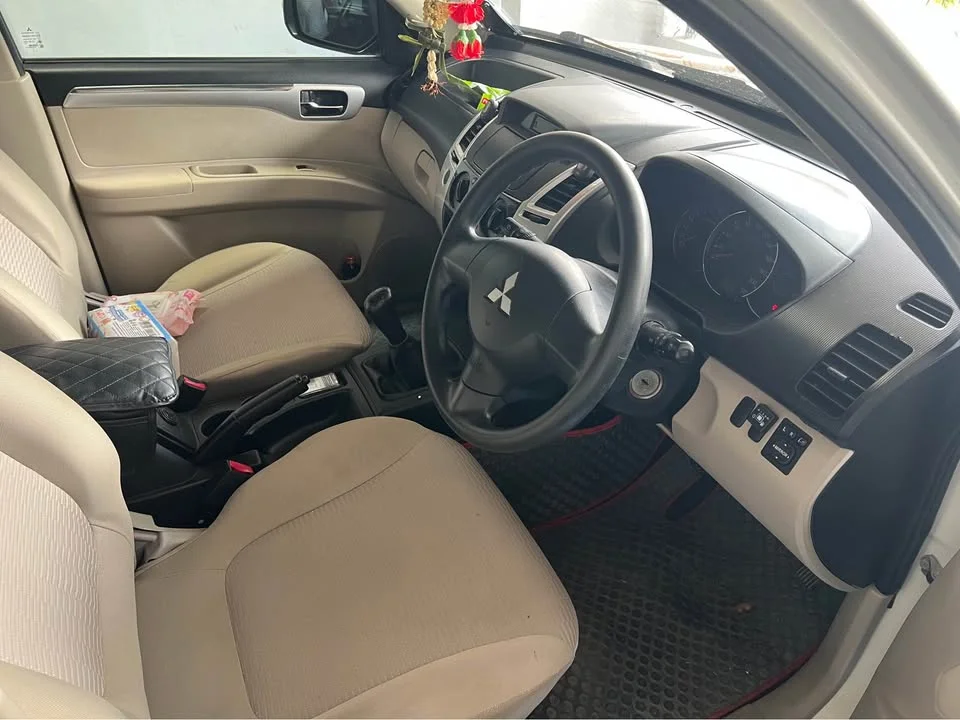 2012 Mitsubishi Pajero Sport II 3