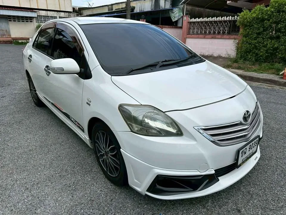 2013 Toyota Vios II 3