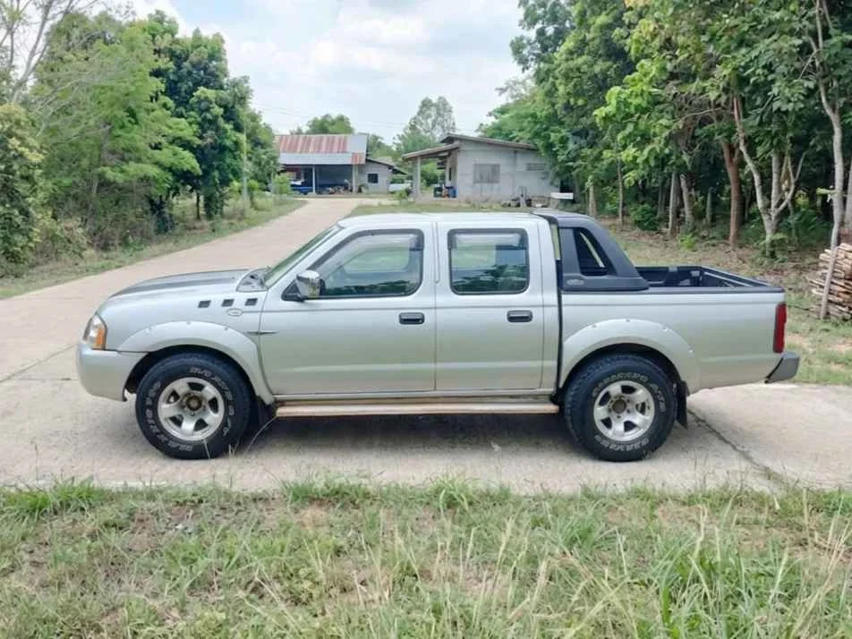 2003 Nissan Frontier I 2