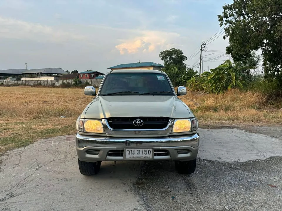 2002 Toyota Hilux Tiger VI 3