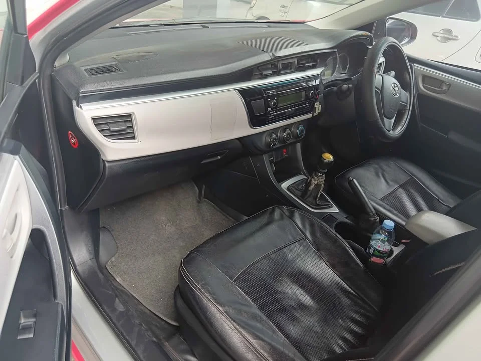 2014 Toyota Corolla Altis XI (E170) 3